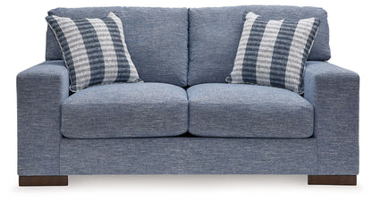 Belvoir - Loveseat