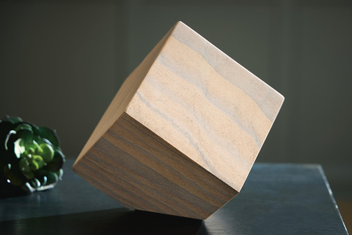 Hurport - Sculpture - Red / Tan